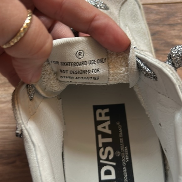Golden Goose Gray Mid Star Shoes with Silver Glitter Laces - Picture 6 of 16